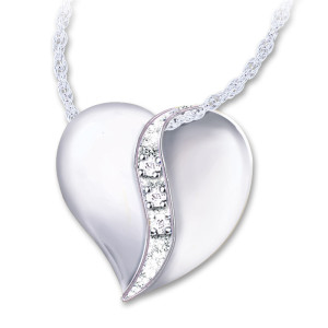I Love You Mom Diamond Pendant Necklace
