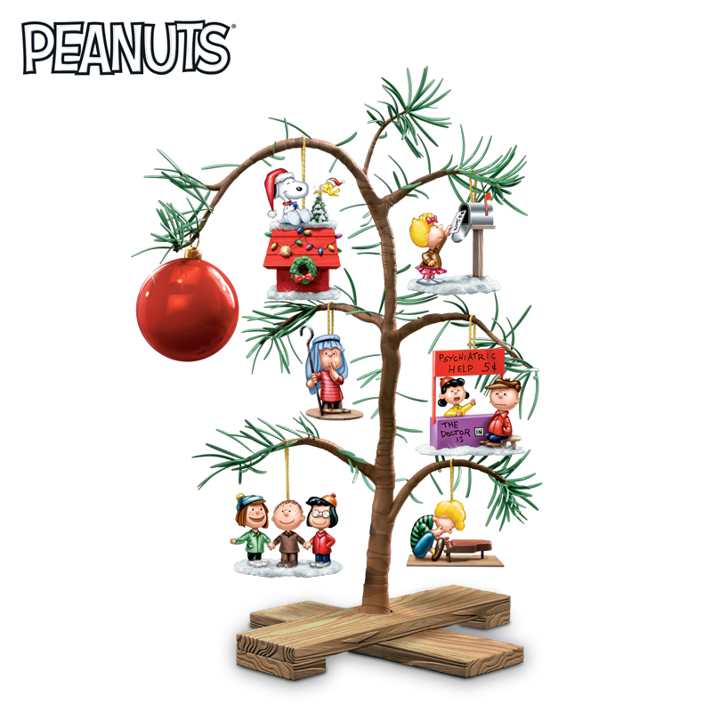 PEANUTS Classic Holiday Memories Tabletop Tree